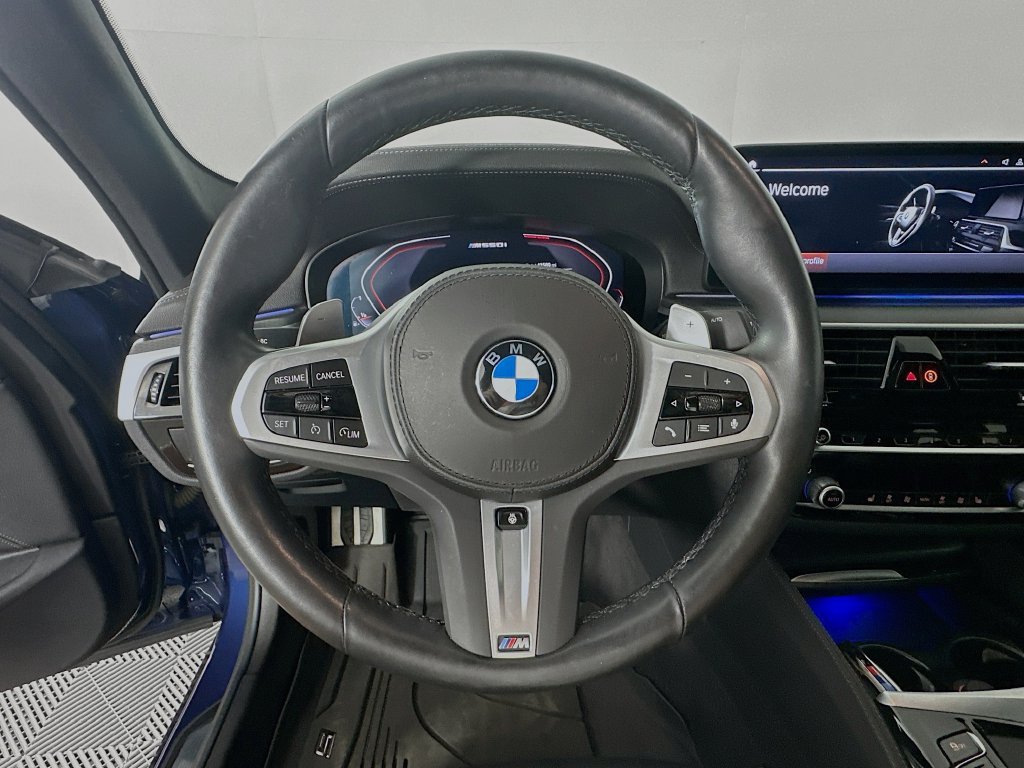 Used 2023 BMW M550i xDrive w/ Shadowloine Package AWD/4WD image 15