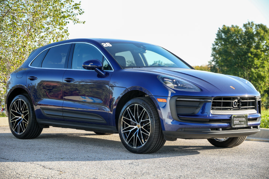 Certified 2026 Porsche Macan AWD/4WD image 20