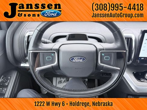 Used 2025 Ford Expedition Platinum AWD/4WD image 22