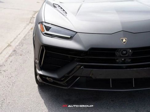 Used 2023 Lamborghini Urus Performante AWD/4WD image 6