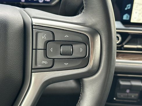 Used 2025 Chevrolet Silverado 2500 LT w/ Convenience Package image 28