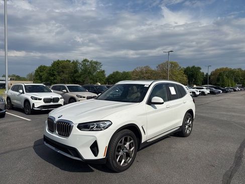 Used 2024 BMW X3 xDrive30i w/ Premium Package AWD/4WD image 3