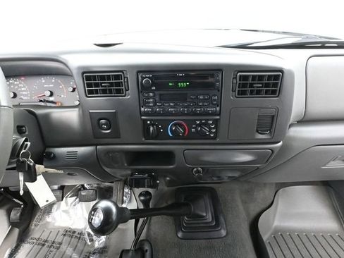 Used 2002 Ford F350 Lariat image 30