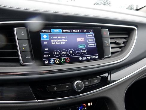 Used 2020 Buick Enclave Essence w/ Sport Touring Edition image 12