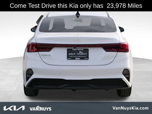 Used 2023 Kia Forte LXS w/ LXS Technology Package image 5