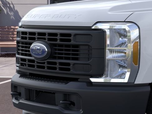 New 2026 Ford F250 XL RWD image 17