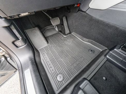 New 2026 Ford Explorer Platinum AWD/4WD image 33