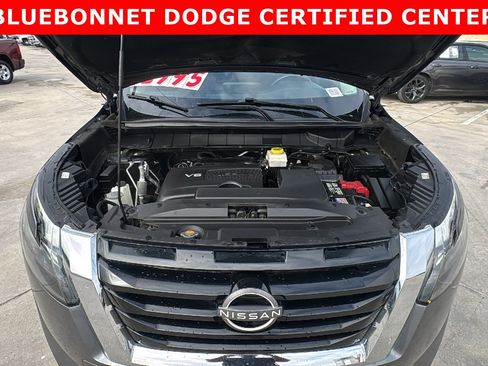 Used 2023 Nissan Pathfinder S image 34