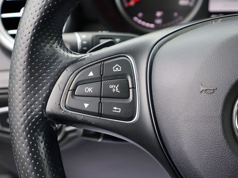 Used 2016 Mercedes-Benz GLC 300 4MATIC image 30