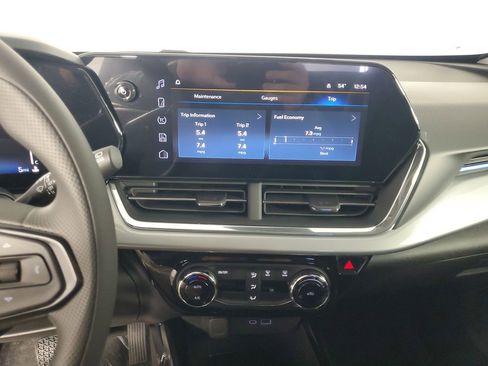 New 2026 Chevrolet Trax LT FWD image 16