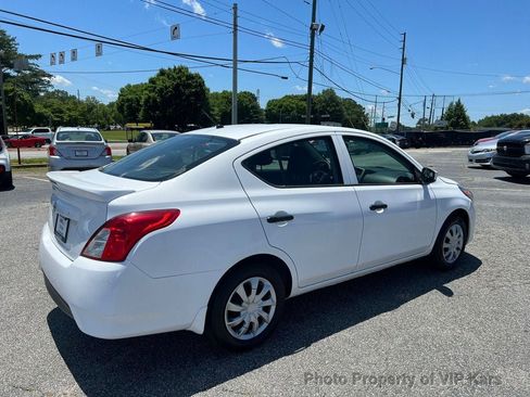 Used 2018 Nissan Versa S Plus FWD image 4