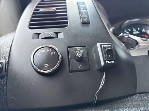 Used 2012 Chevrolet Silverado 2500 LT w/ Interior Plus Package image 21