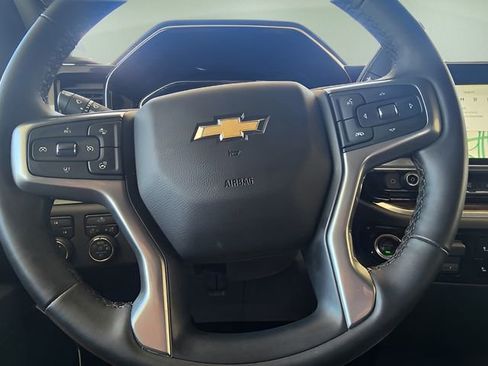 Used 2025 Chevrolet Silverado 2500 LT w/ Convenience Package AWD/4WD image 28