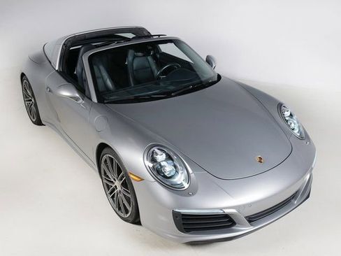 Certified 2017 Porsche 911 Targa 4S AWD/4WD image 31