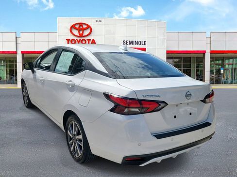 Used 2025 Nissan Versa SV FWD image 4