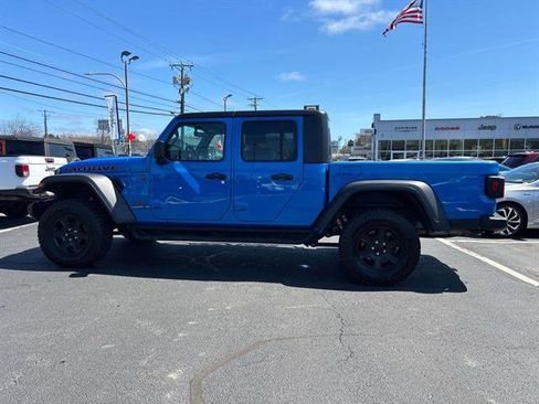 Used 2023 Jeep Gladiator Mojave w/ Cold Weather Group AWD/4WD image 6