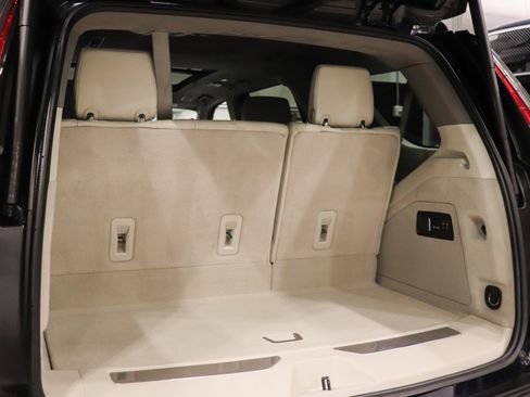 Used 2023 Cadillac Escalade Sport Platinum AWD/4WD image 10