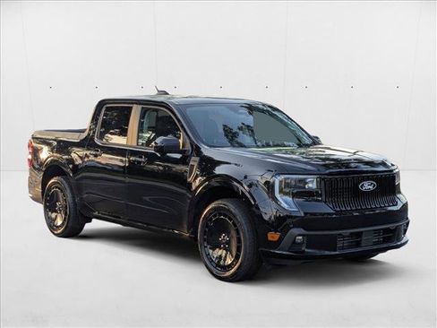 New 2025 Ford Maverick Lobo image 6