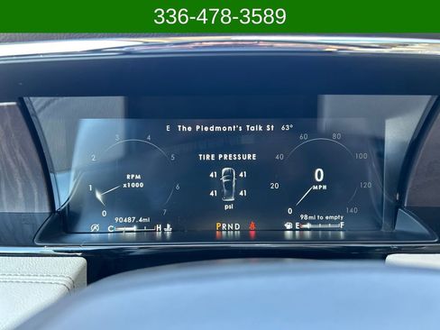 Used 2021 Lincoln Navigator Reserve w/ Luxury Package AWD/4WD image 11