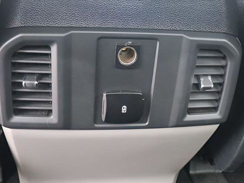 Used 2018 Ford F150 XL w/ Equipment Group 101A Mid RWD image 23