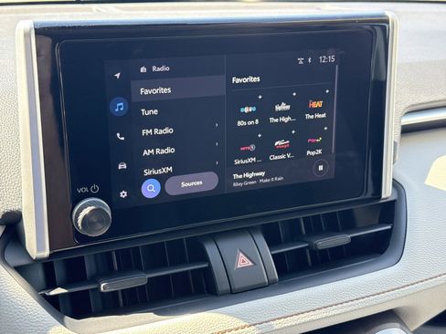 Used 2025 Toyota RAV4 XLE image 26