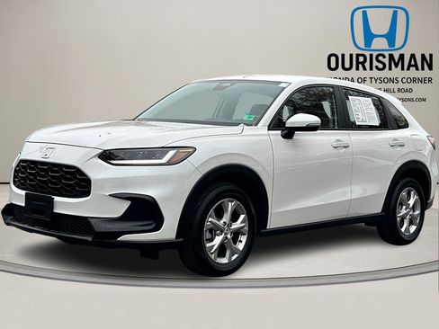 Used 2025 Honda HR-V LX image 2