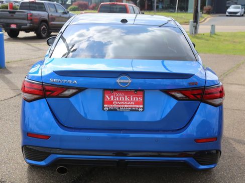 Used 2024 Nissan Sentra SR w/ SR Premium Package image 4