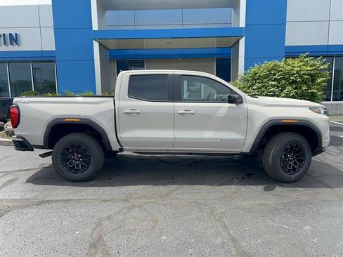 New 2026 GMC Canyon Elevation w/ Convenience Package AWD/4WD image 9