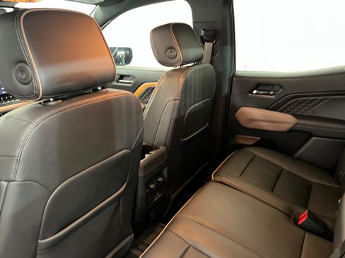 Used 2023 GMC Canyon Denali AWD/4WD image 21