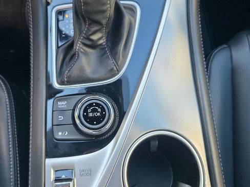 Used 2019 INFINITI Q60 3.0t Luxe w/ Essential Package image 26