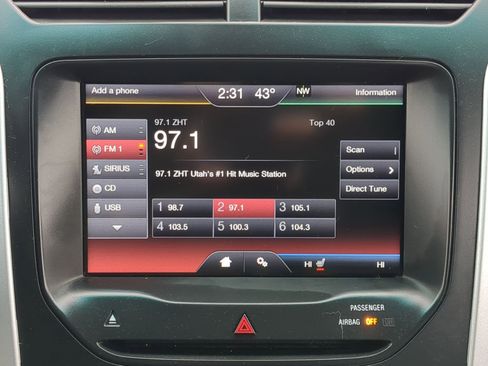 Used 2015 Ford Explorer XLT w/ Equipment Group 202B image 23