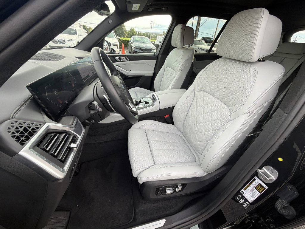 Used 2024 BMW X5 xDrive40i AWD/4WD image 19