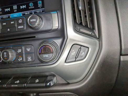 Used 2018 Chevrolet Silverado 1500 LT w/ All Star Edition image 31