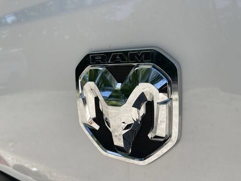Used 2025 RAM ProMaster 3500 w/ Convenience Group FWD image 4