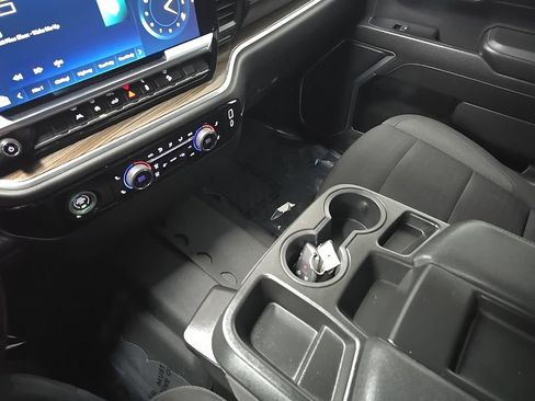 Used 2022 Chevrolet Silverado 1500 RST AWD/4WD image 26
