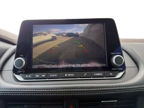 Used 2023 Nissan Rogue S image 20