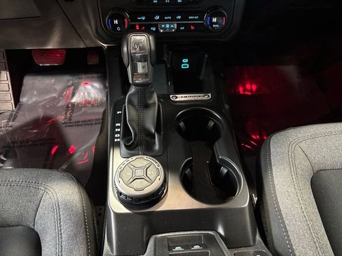 Used 2025 Ford Bronco Big Bend image 12