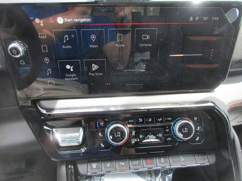 New 2026 GMC Sierra 2500 AT4 w/ AT4 Premium Plus Package AWD/4WD image 20
