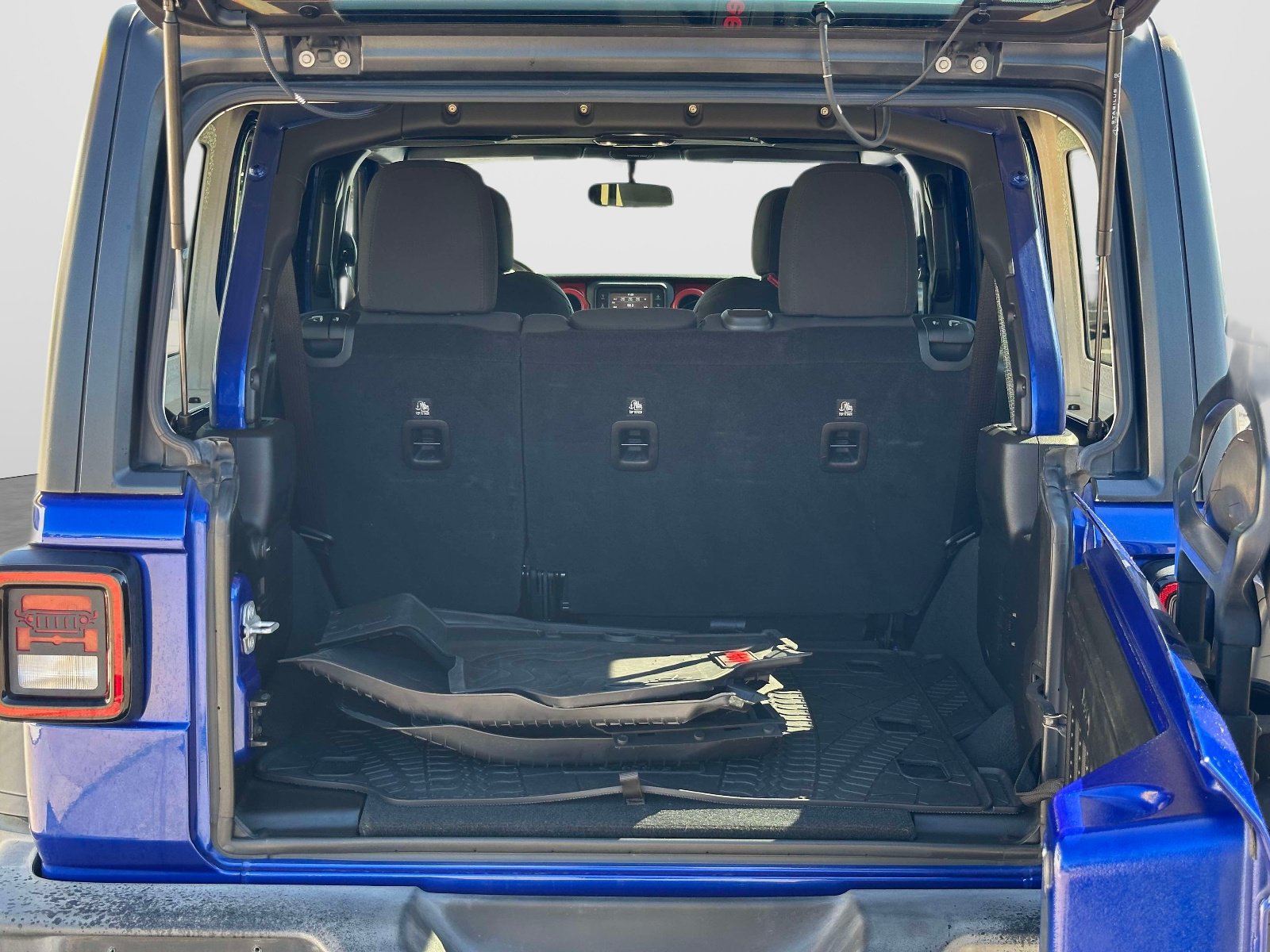 Used 2019 Jeep Wrangler Unlimited Sport S AWD/4WD image 11