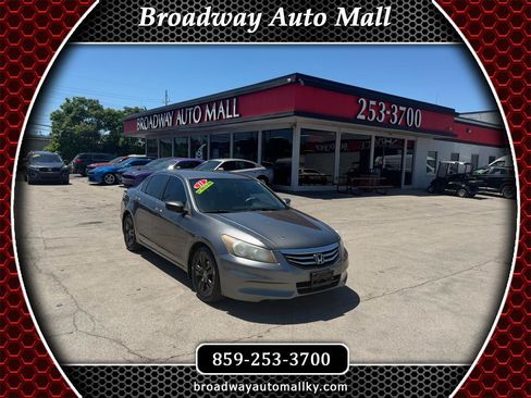 Used 2011 Honda Accord SE image 1
