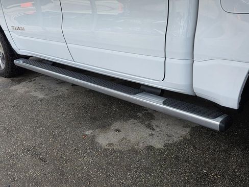 Used 2023 RAM 1500 Laramie AWD/4WD image 31