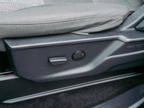 Used 2023 Ford F150 XLT w/ Trailer Tow Package image 17