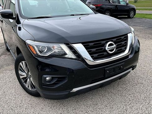 Used 2020 Nissan Pathfinder SV FWD image 4