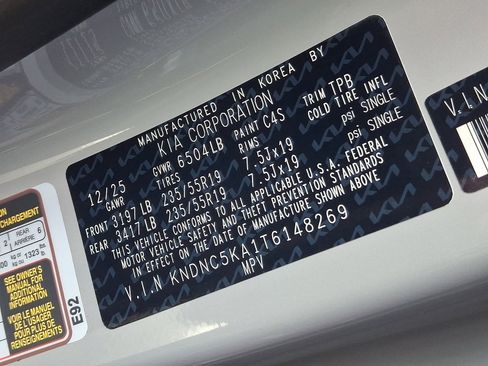 New 2026 Kia Carnival EX image 22