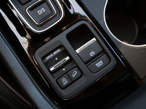 Certified 2025 Honda Pilot Elite image 29