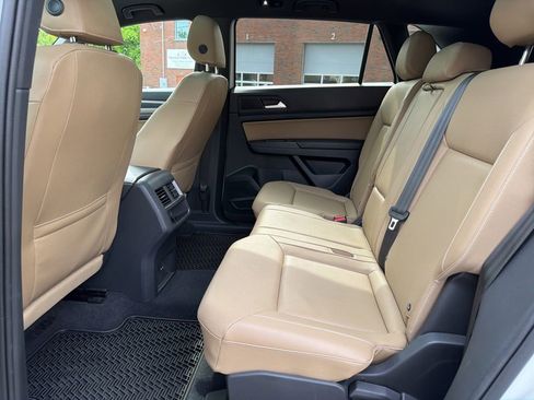 Used 2020 Volkswagen Atlas Cross Sport SE w/ Panoramic Sunroof Package AWD/4WD image 24