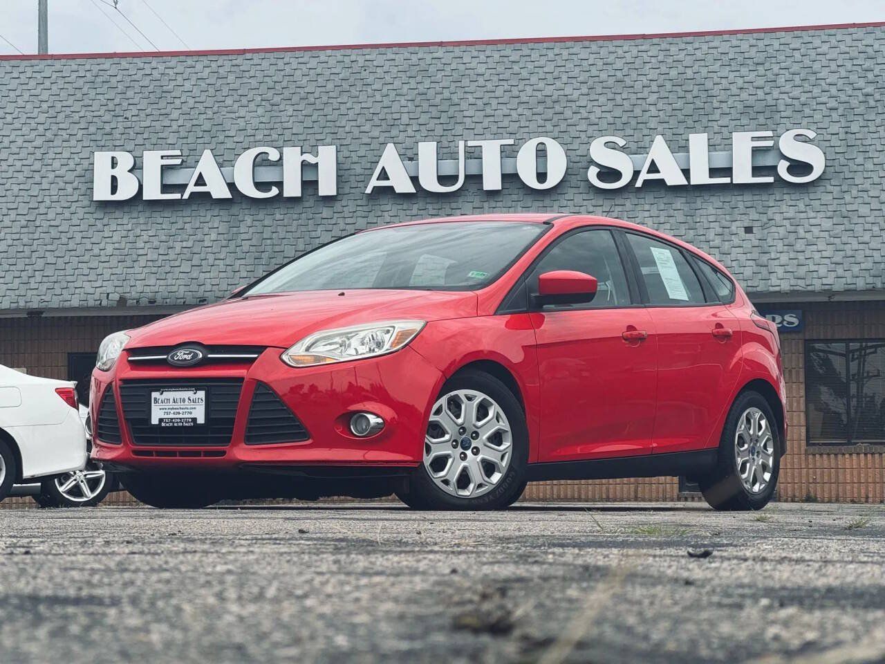 Used 2012 Ford Focus SE FWD image 1