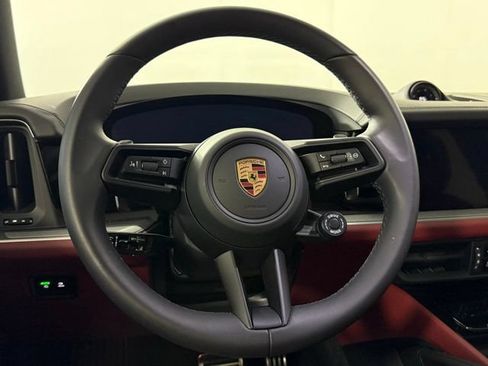 Used 2025 Porsche Cayenne S AWD/4WD image 25