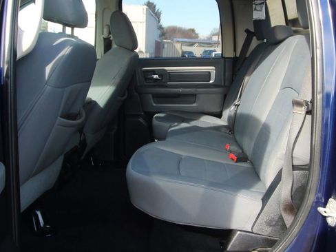 Used 2013 RAM 1500 Classic SLT w/ Remote Start & Security Group image 11