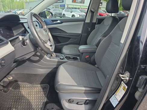 Used 2022 Volkswagen Taos SE AWD/4WD image 9